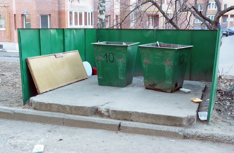 How is garbage collection in your yard? - My, Garbage, Courtyard, , Waste, Garbage bins