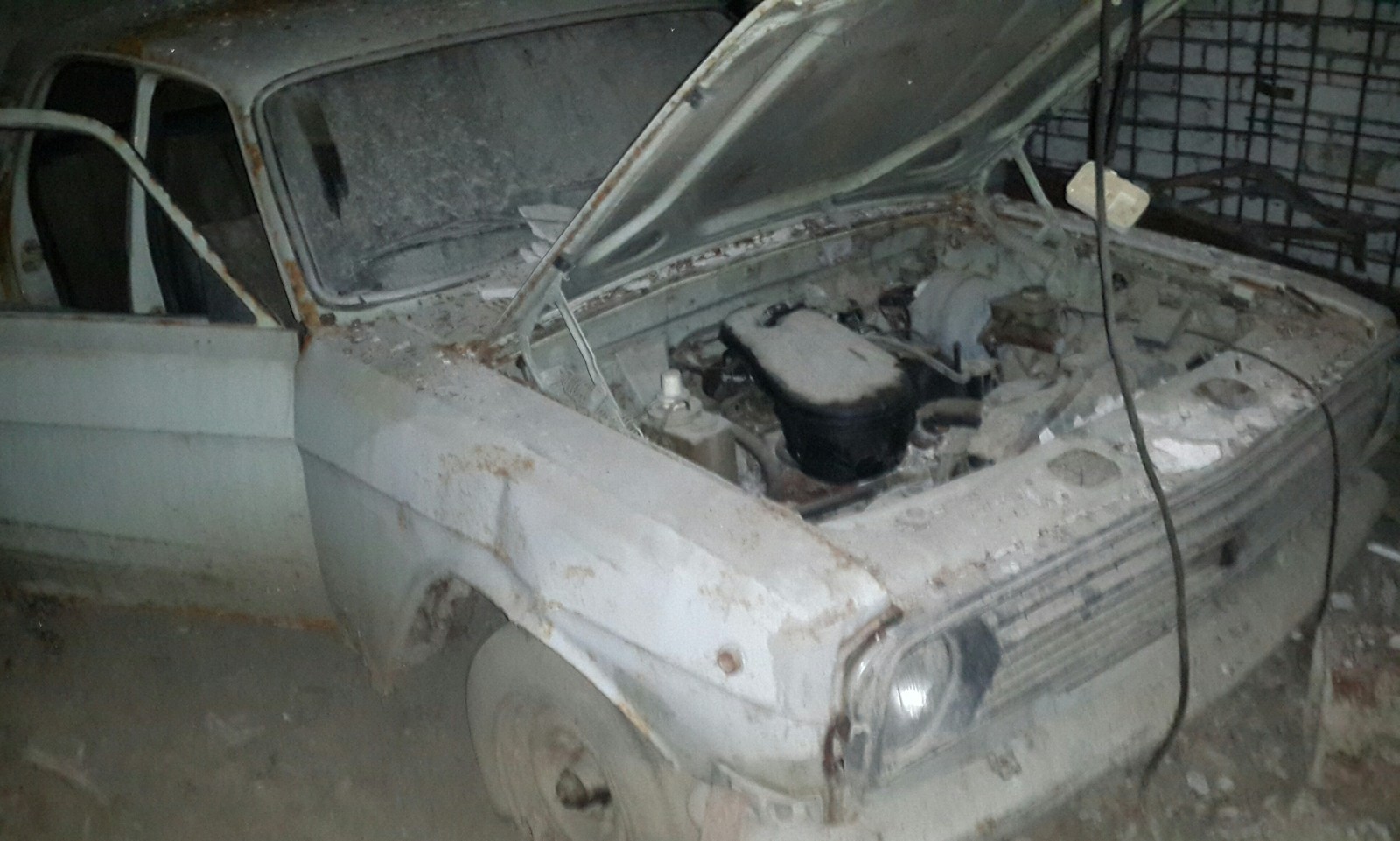 Time capsule: reality. - My, Retro car, Gaz-24, Time capsule, Trash, Death, Longpost, Gaz-24 Volga, Trash