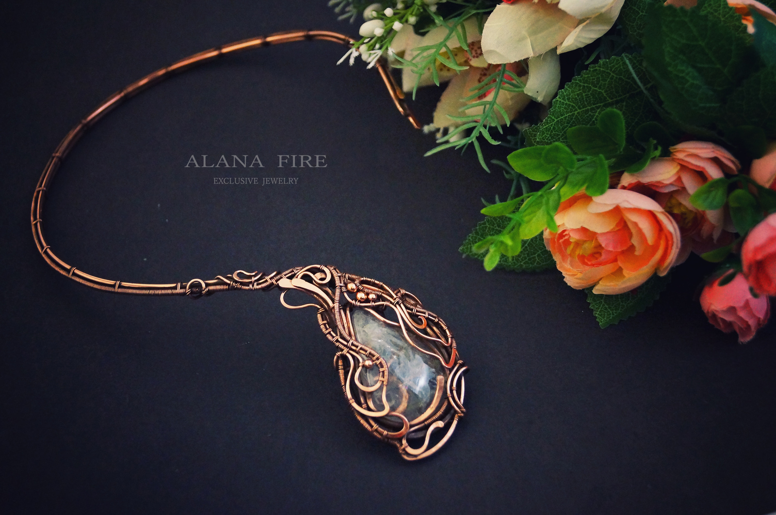 Neck loop :) - My, , , Wire wrap, , Handmade, Longpost, Decoration