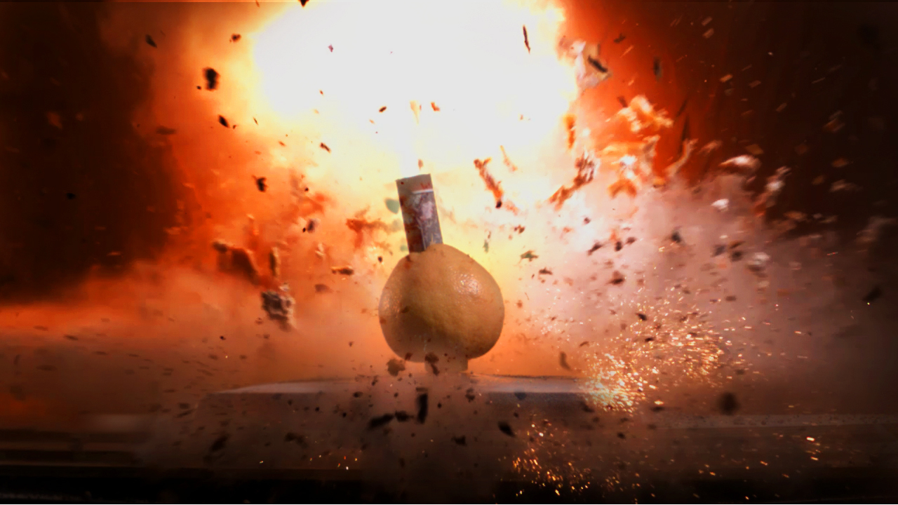 Grapefruit explosion (3000 fps) - My, , Explosion, Slow motion, Frame rate