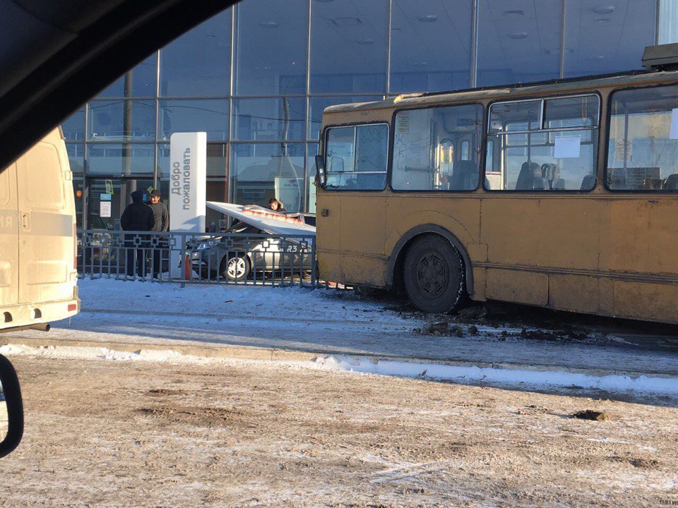 Why not? - Road accident, Astrakhan, Trolleybus, Longpost