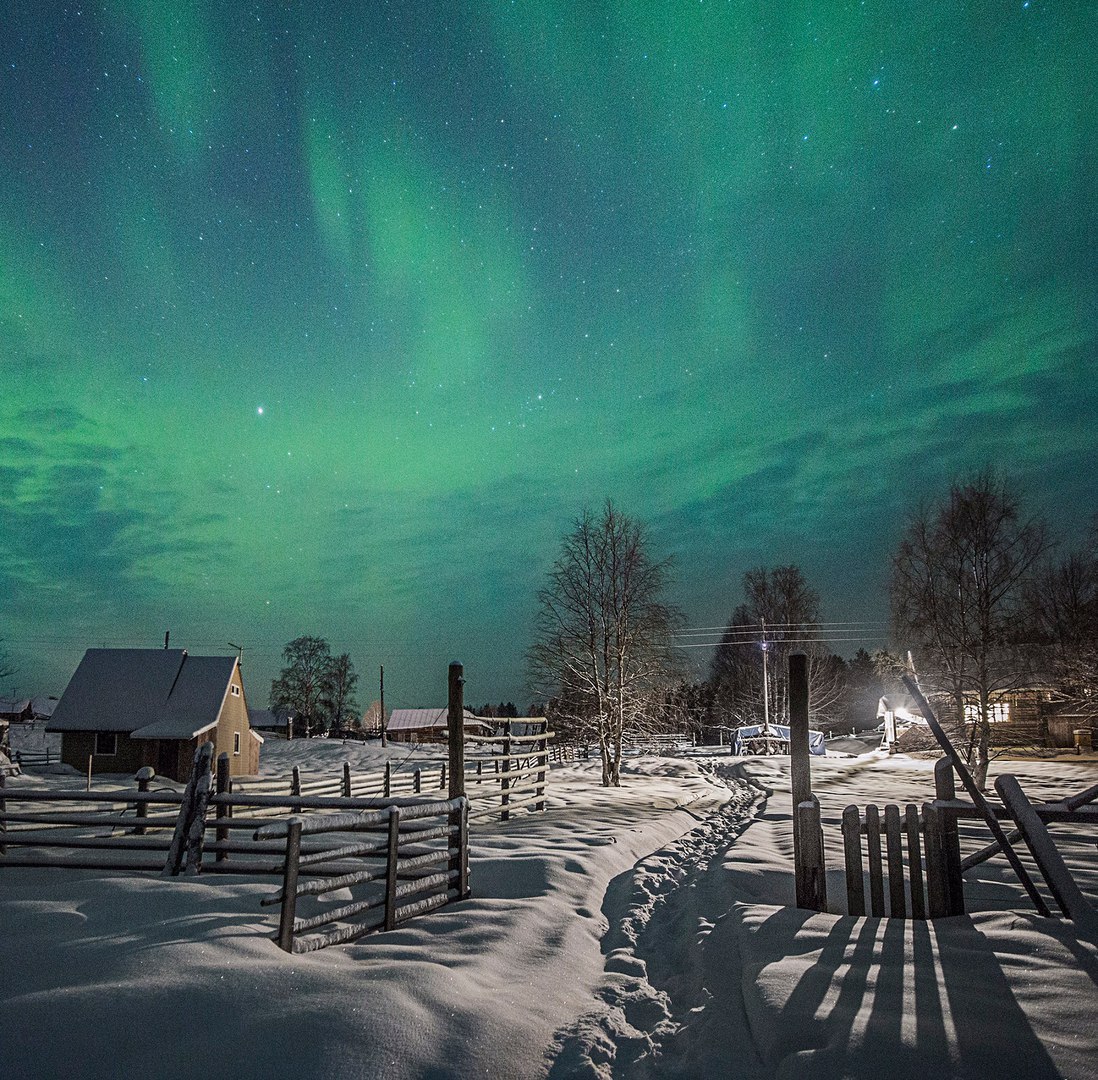 Green sky over the White Sea village. - The photo, Winter, Sky, beauty