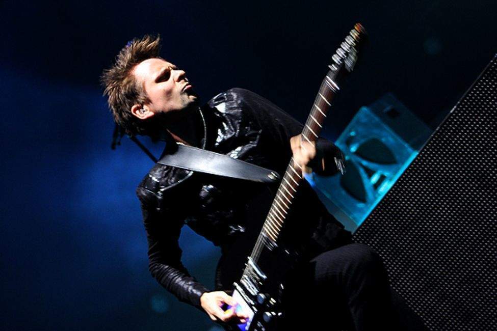 Muse. Guitar disaster, or what you won't do for the sake of music? - My, Copyright, Article, Muse, Music, Rock, Longpost