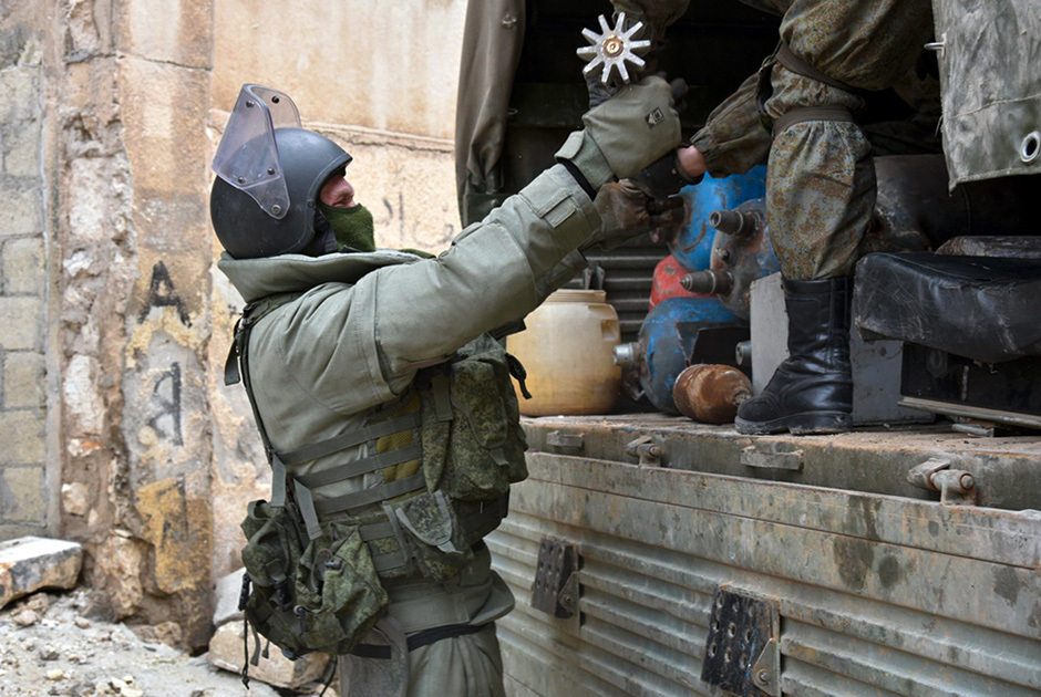 Everyday life of Russian sappers in Aleppo - Russia, Syria, Aleppo, Ministry of Defense of the Russian Federation, Sapper, Work, Longpost, Ministry of Defence