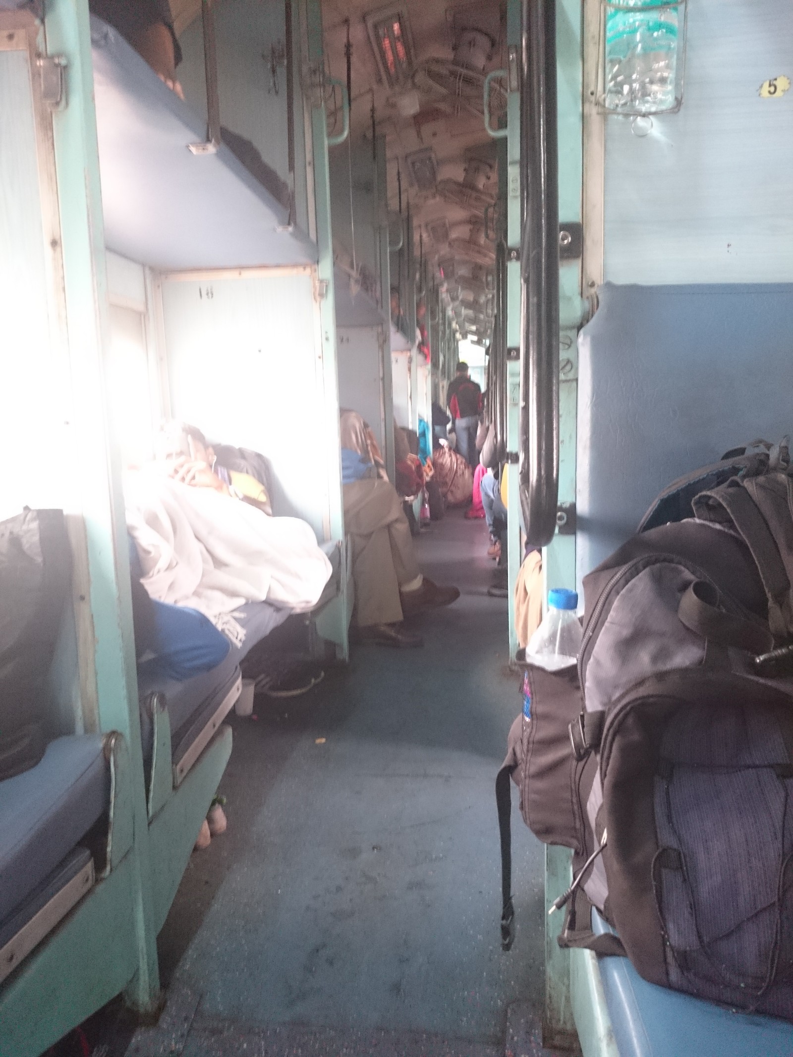 With a backpack around the world. Day 118-128. India. Tin as it is, or why I do not want to come back here. - My, SrГјkzakompomiru, Travels, India, Longpost, A train