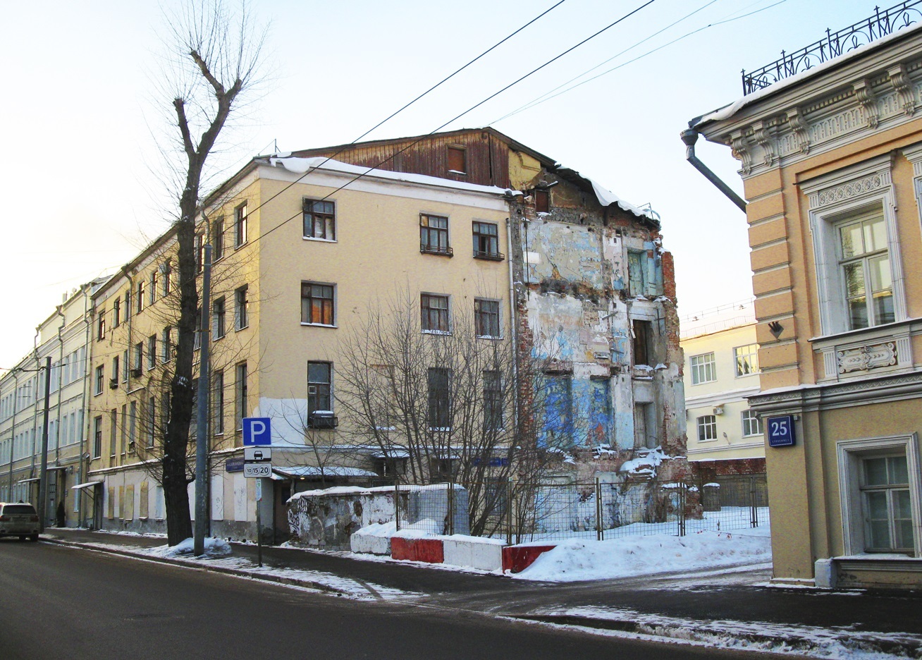 Двуликий дом в Москве | Пикабу