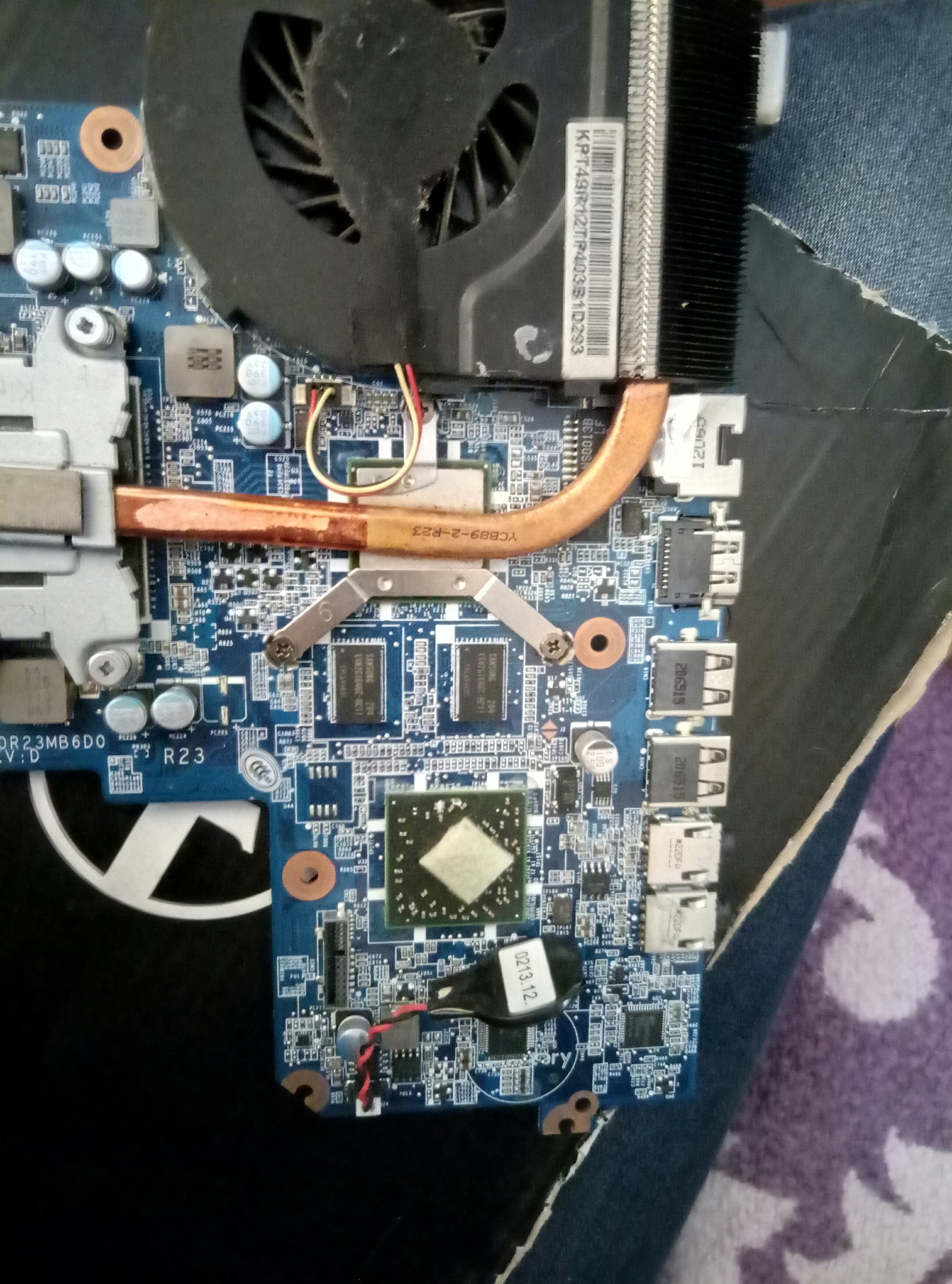 Something tells me that this thing shouldn't hang out like that. - My, Motherboard, Breaking, Help, Computer, Longpost