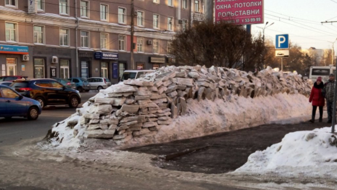 Great Omsk Wall - Omsk, Snow removal, Masonry