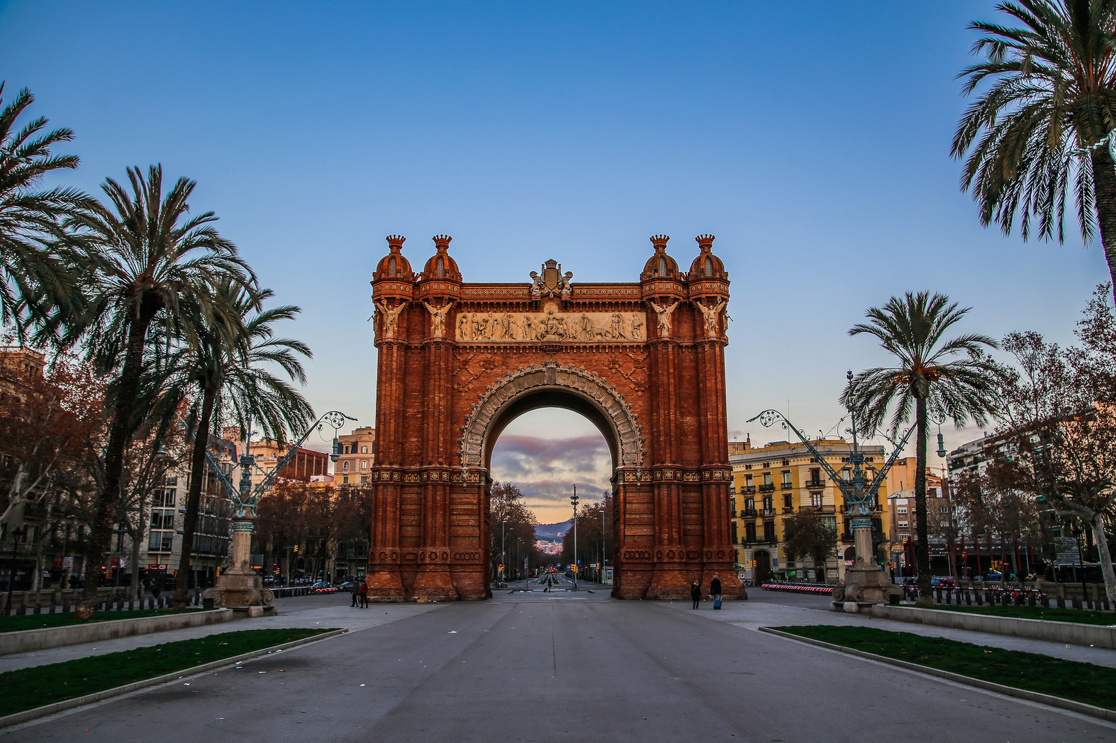 Триумфальная арка в Барселоне, Испания (L'Arc de Triomf) - Моё, Триумфальная арка, Испания, Барселона, Фотография, Город, Архитектура, Canon 6d, Барселона город