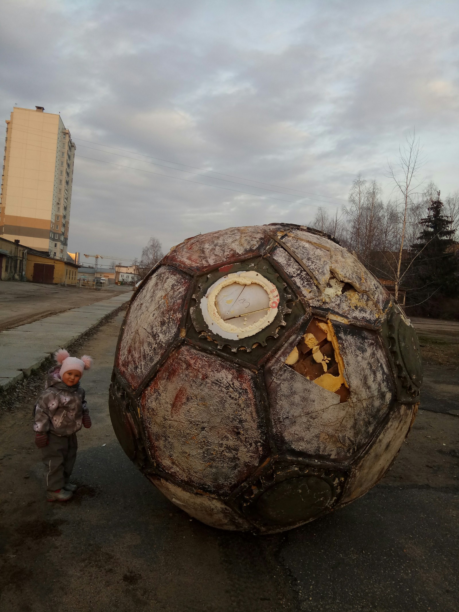 Giant ball. - My, Soccer ball, Photo on sneaker, Longpost