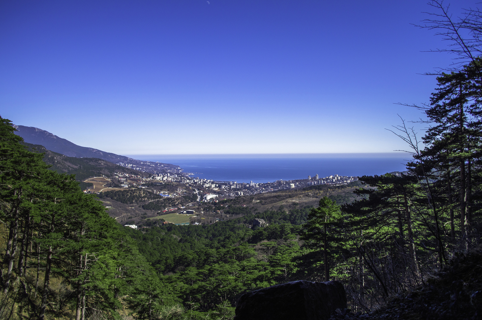 March 5th at Wuchang-Su. - My, Wuchang-Su, Waterfall, The photo, Yalta, Pipe, Longpost