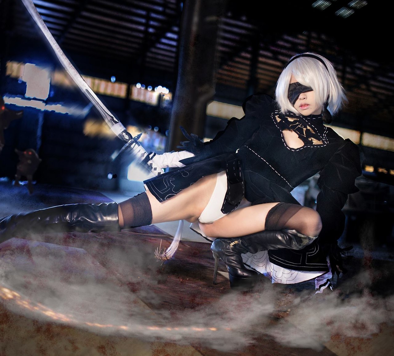 2b косплей. Косплей NIER Automata 2b парень. Hane ame Cosplay 2b. Hane ame 2b Katana. Косплей Ниро автомата.