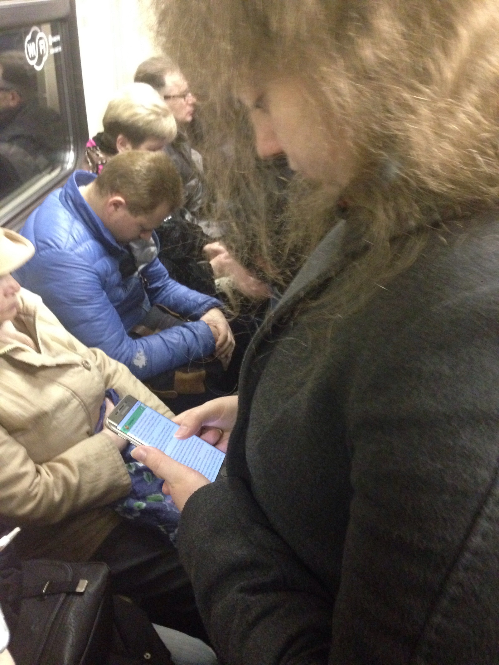 Hello pikabushka from the Moscow metro - My, Peekaboo, Metro, Moscow