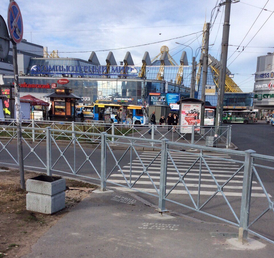 Here is such a wonderful transition in St. Petersburg - Saint Petersburg, Crosswalk