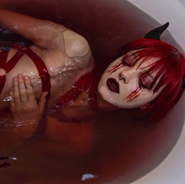 Sexy bastard. - NSFW, Girls, Sexuality, Demon, Cosplay, Longpost