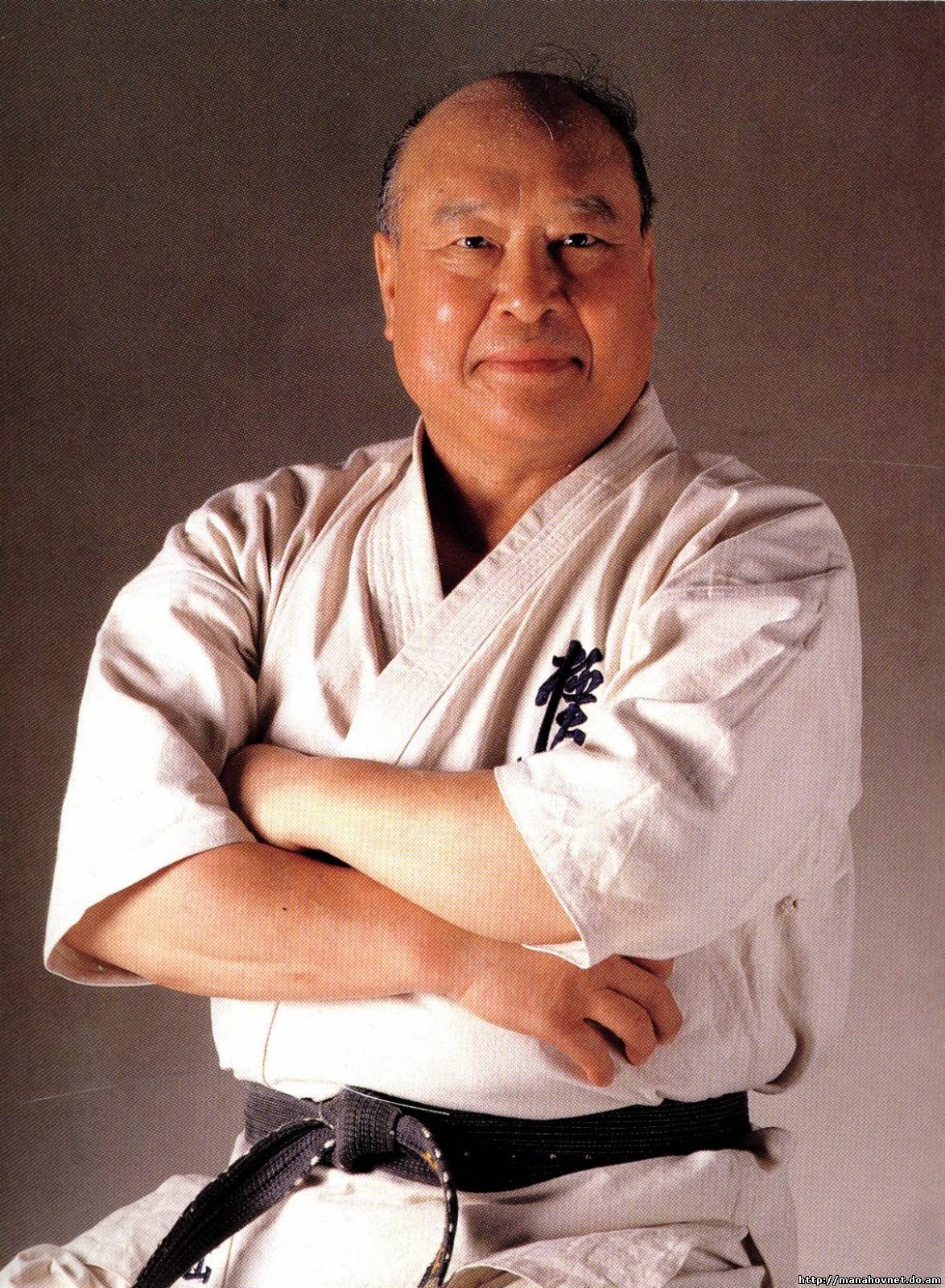 Пост о лучшем представителе каратэ Масутацу Ояма - его тренировках. | Пикабу