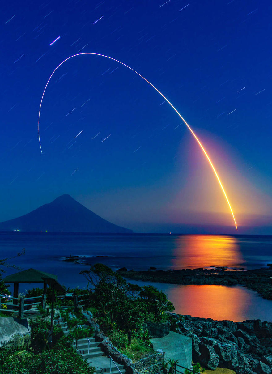 Long exposure rocket launch - Long exposure, The photo