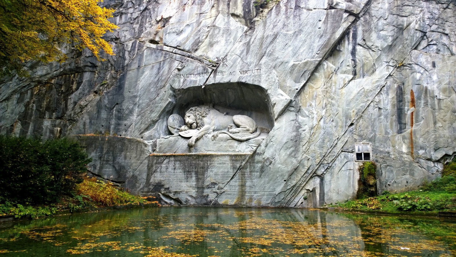 Dying lion - symbol of Lucerne - My, The photo, Switzerland, Monument, Travels