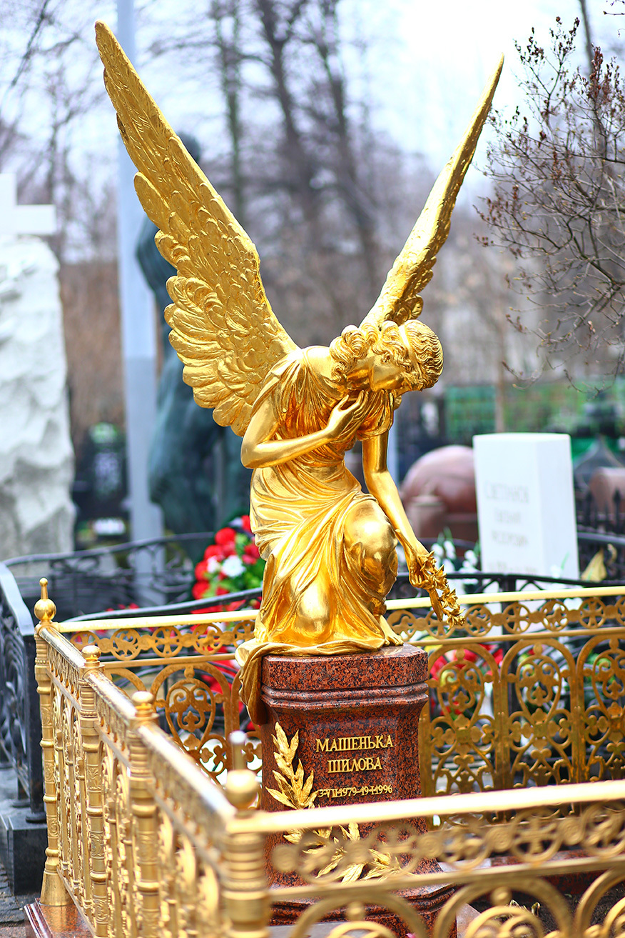 памятник соньки золотой ручки в москве
