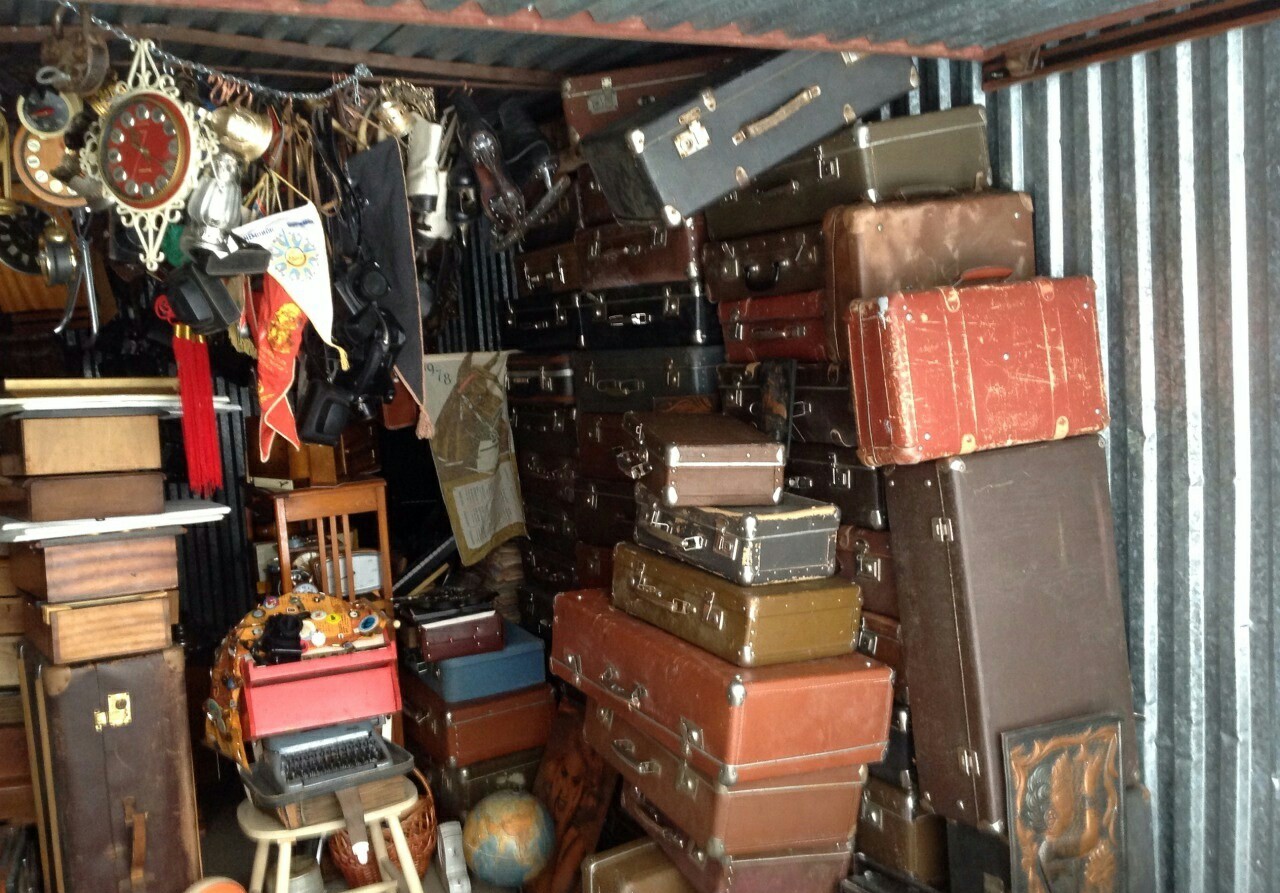 Come on, put your suitcase away! - Suitcase, Garage, 