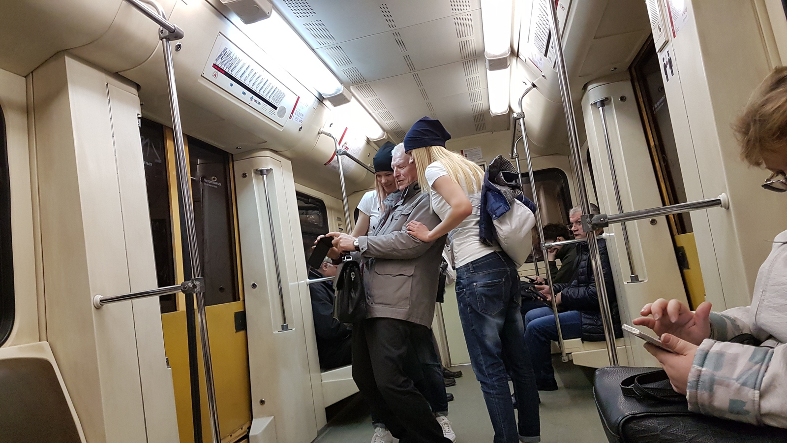 Interesting in the subway - My, Metro, Grandfather, Twins, Selfie