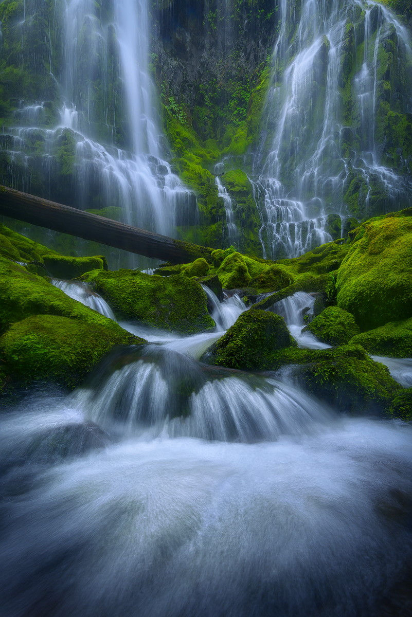 Water down the flying post. - The photo, Waterfall, The rocks, The mountains, Water, Forest, Nature, Longpost, GIF