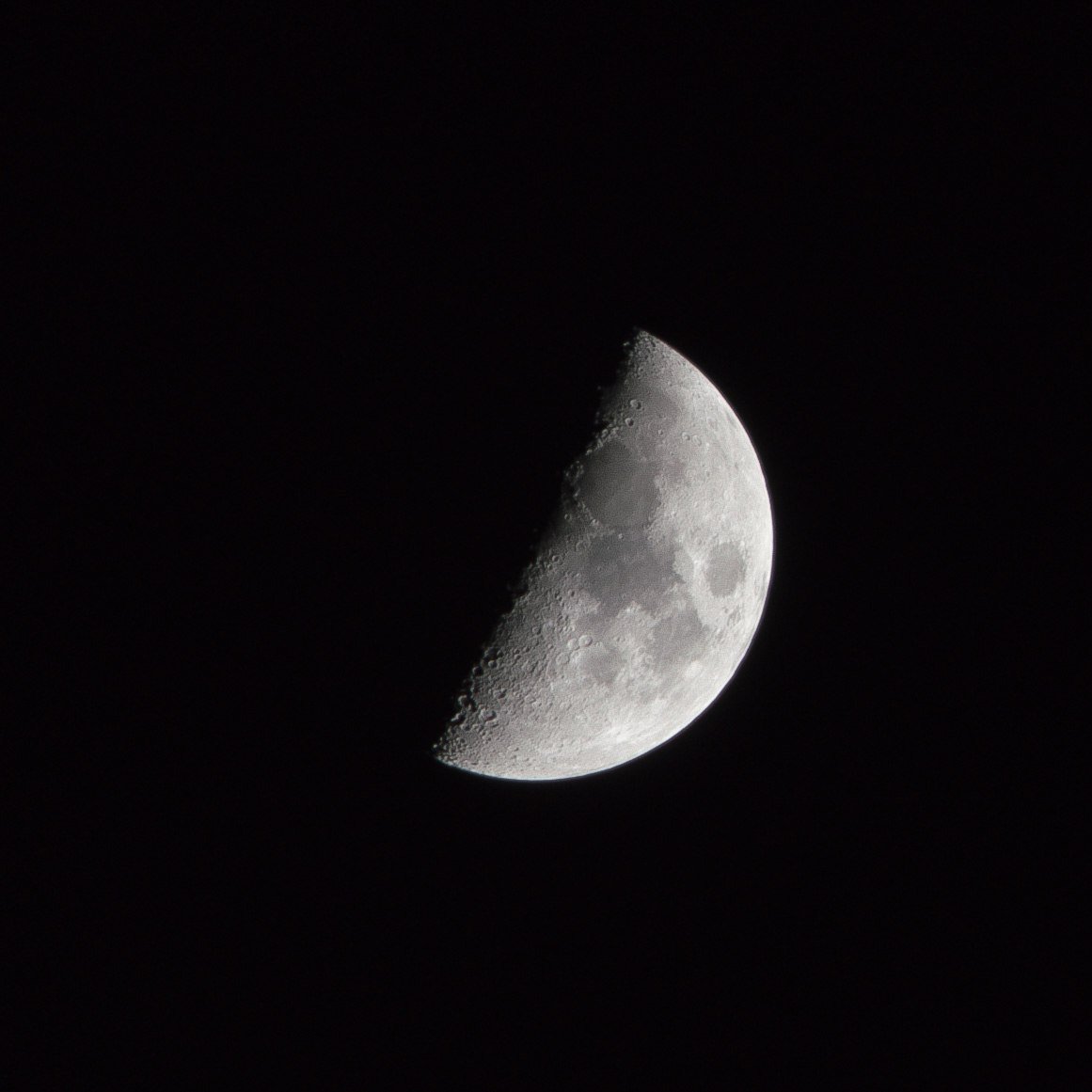 Double flash of Iridium, another flash and the Moon - My, Space, Astrophoto, Iridium, moon, Longpost