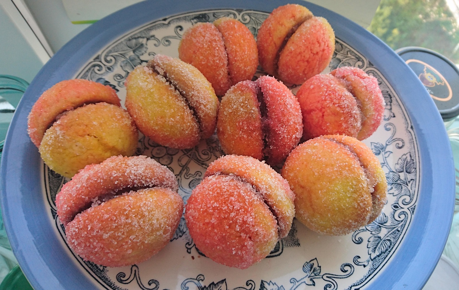 Печенье «Персики» со сгущёнкой: пошаговый рецепт - Лайфхакер