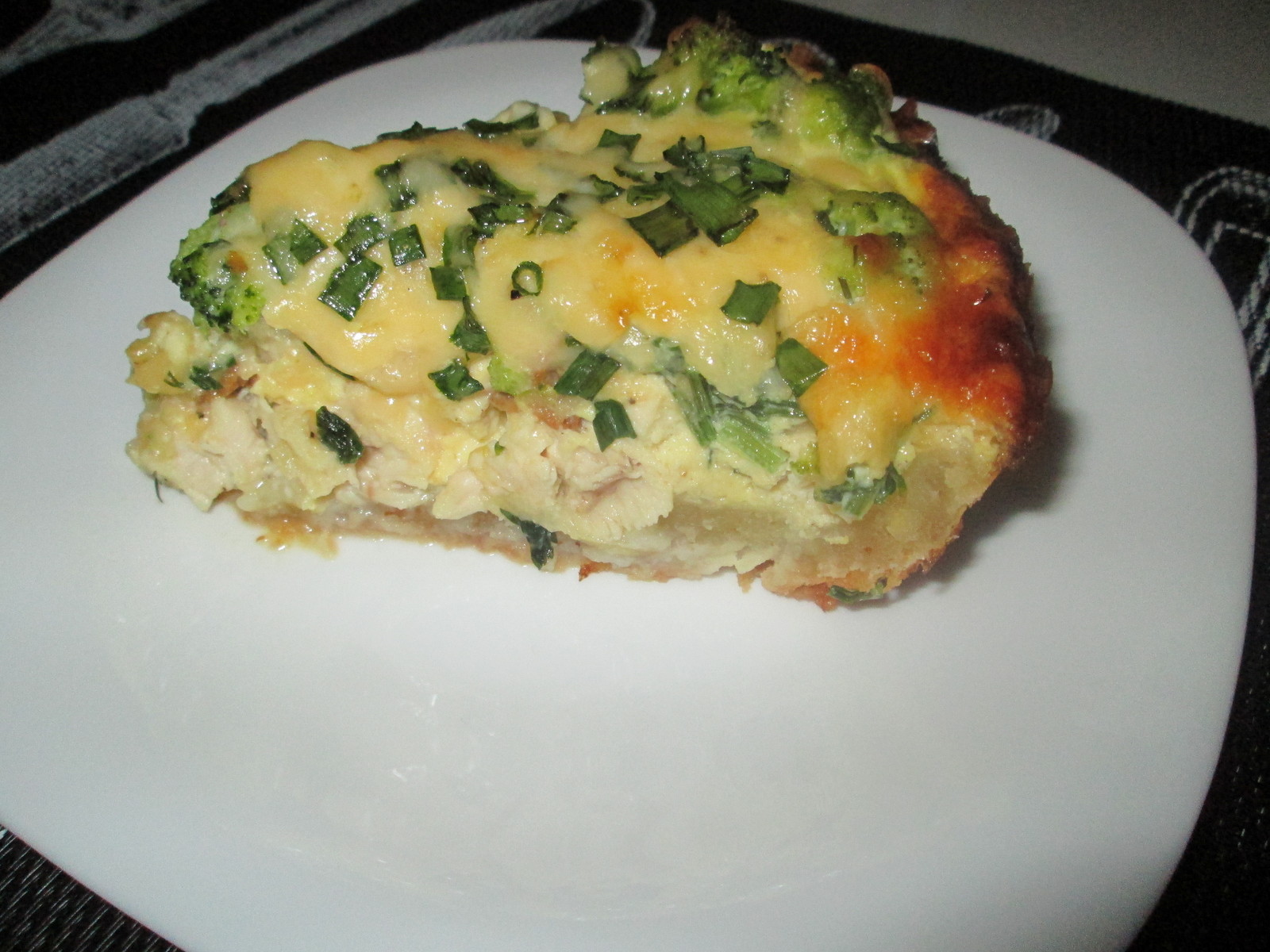 Tasty Universe French quiche (open pie) with chicken, mushrooms and broccoli - My, Youtube, Cooking, Pie, Longpost