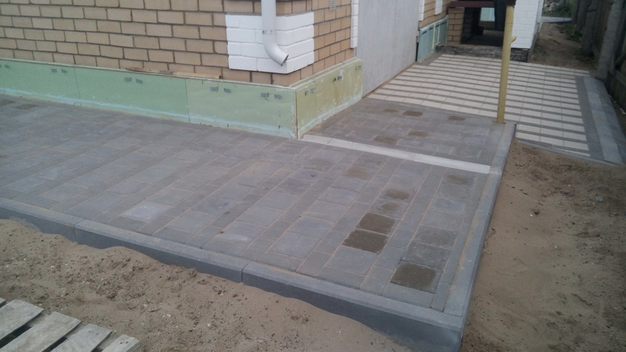 Two-meter blind area for a good person - My, Paving stones, House, Beautification, Blind, Longpost