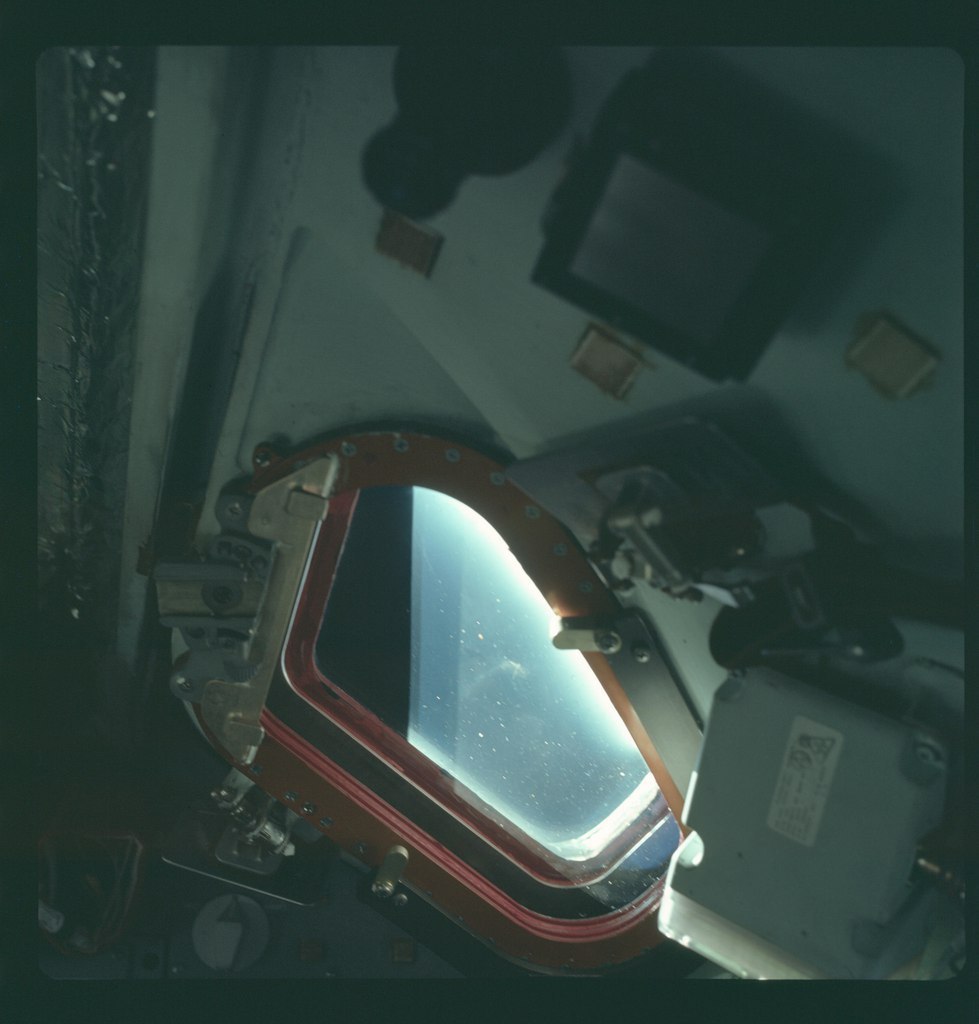 Film images from the NASA archives taken by the astronauts of the Apollo missions from 1961 to 1972. - Images, Longpost, Space, NASA, camera roll