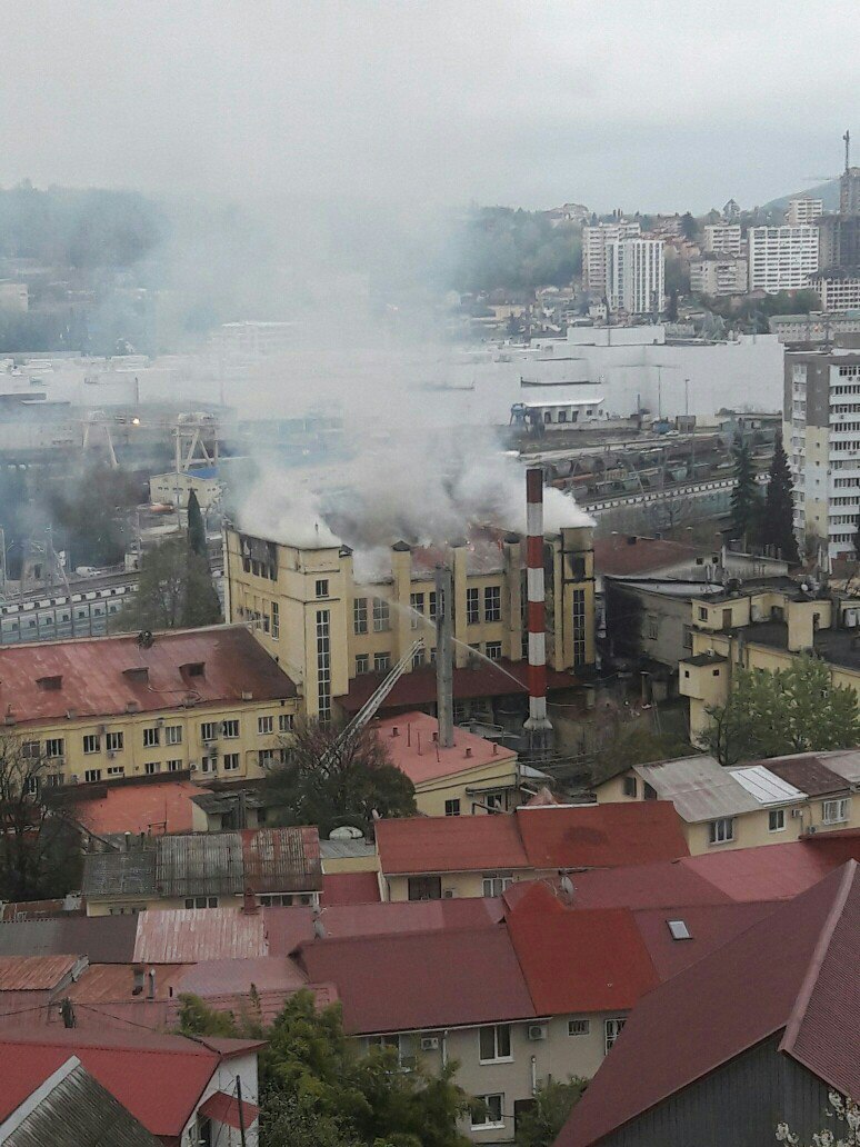 В Сочи сегодня горел Хлебокомбинат - Сочи, Хлебозавод, Пожар, Длиннопост