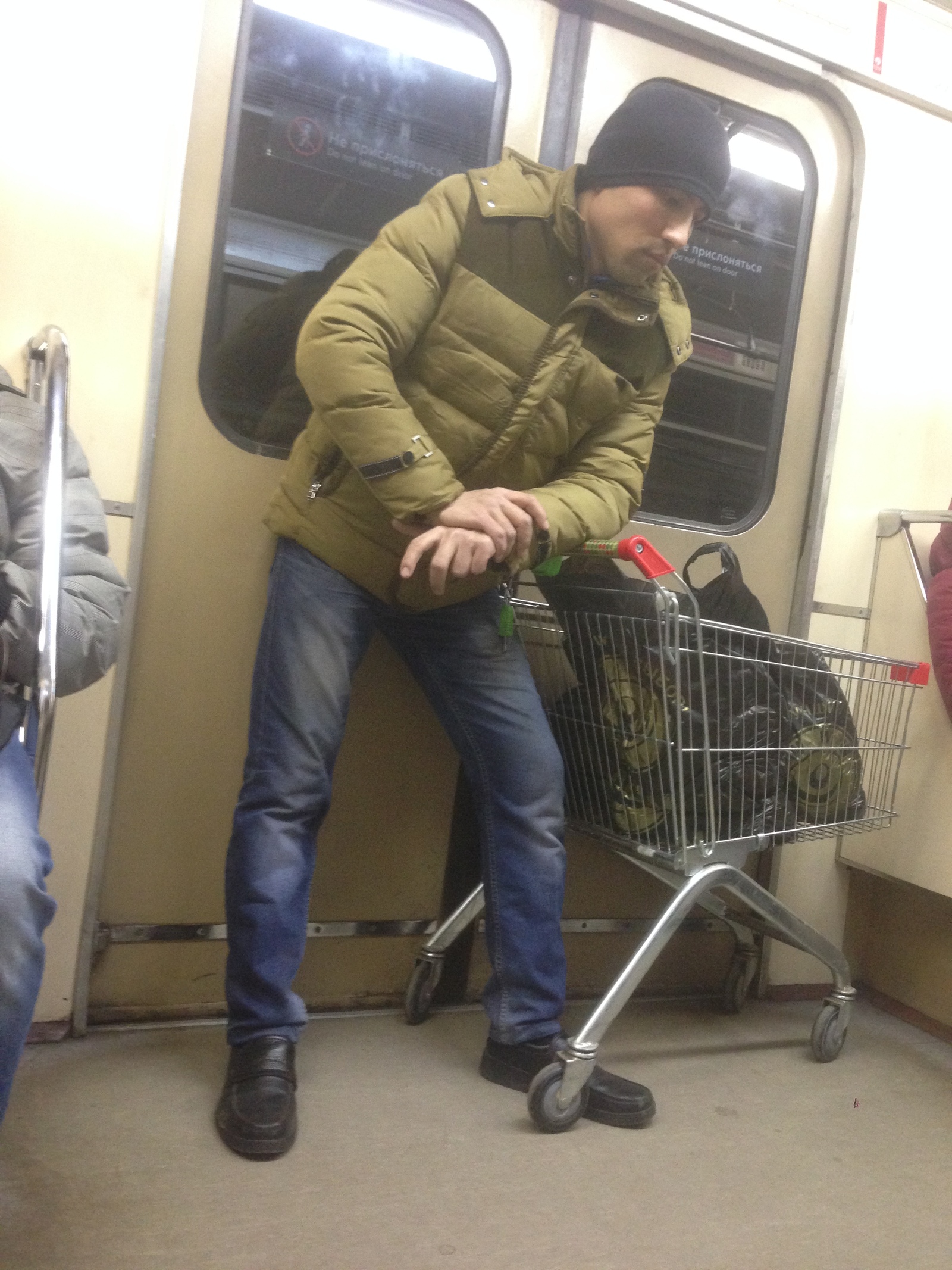 When too lazy to carry packages to the house! - My, Metro, Moscow, Cart, Laziness, Longpost