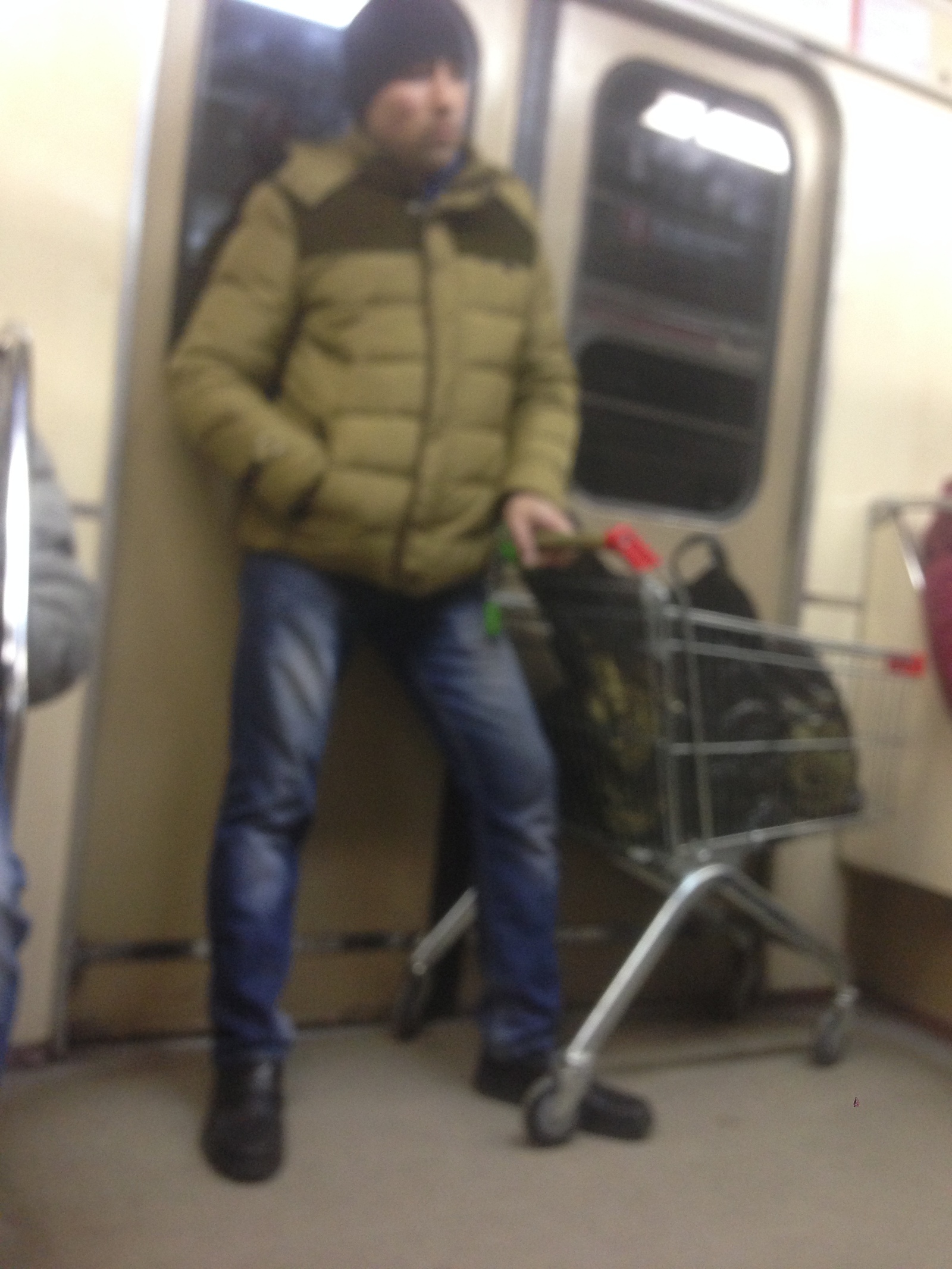 When too lazy to carry packages to the house! - My, Metro, Moscow, Cart, Laziness, Longpost