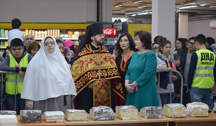 Yakut Tsar Easter cake set a Russian record - Yakutia, Yakutsk, Easter, Kulich, , Book of Records of Russia, The photo, Video, Longpost