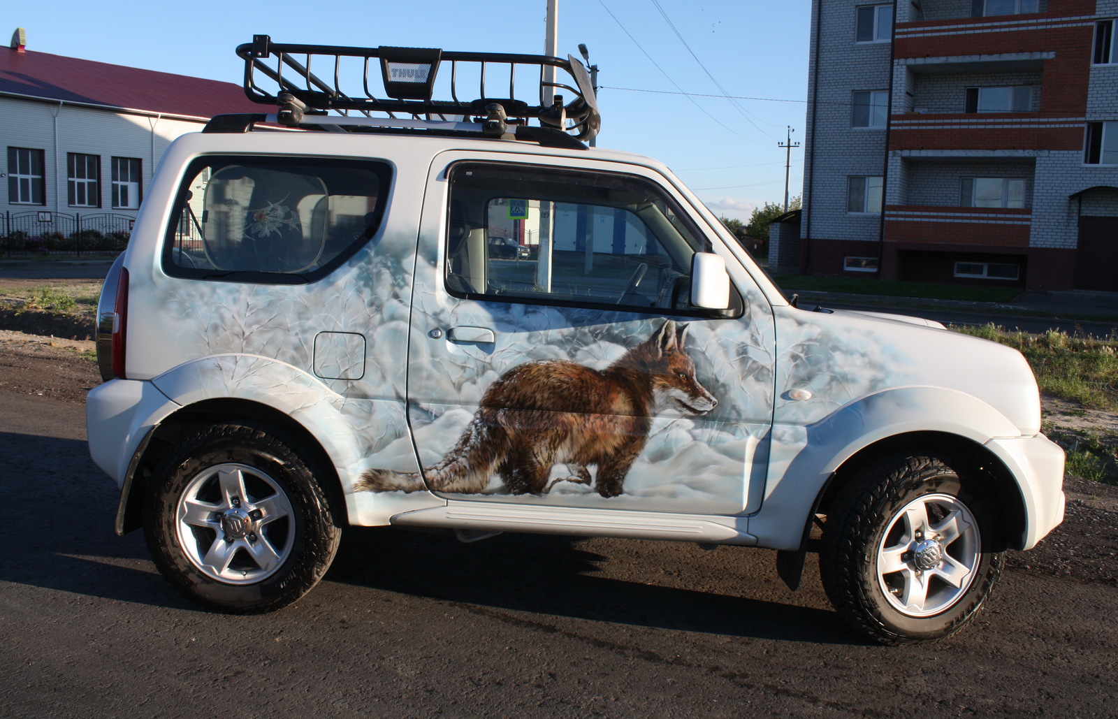 Fox aboard the Suzuki Jimny. - My, Airbrushing, Tyumenaero, Suzuki, , , Tyumen, Suzuki jimny, Longpost