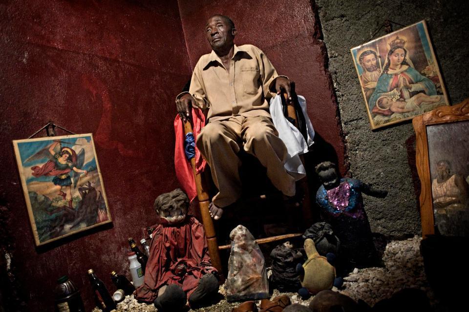 Dangerous life in Haiti, surrounded by poverty, banditry and voodoo - Longpost, Images, A life, Haiti, Voodoo People, 2003, Year, Under the cut more