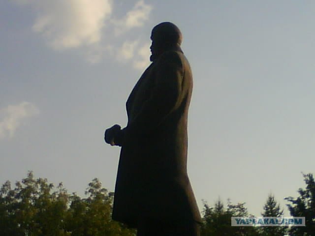 Member of Lenin - Lenin-Grib, Exhibitionism