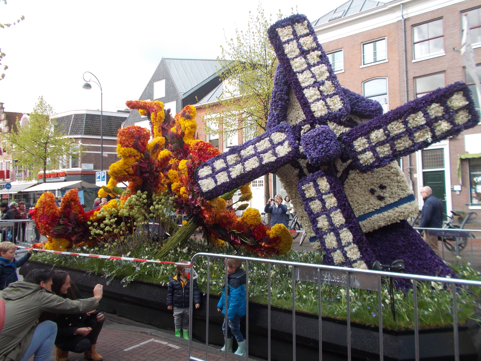 Flower parade in Haarlem - My, Parade, Holland, , Tulips, Flowers, Longpost, Netherlands (Holland)