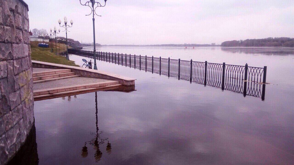 In the Rybinsk reservoir began idle discharge of water - Rybinsk, Rybinsk Reservoir, , Longpost