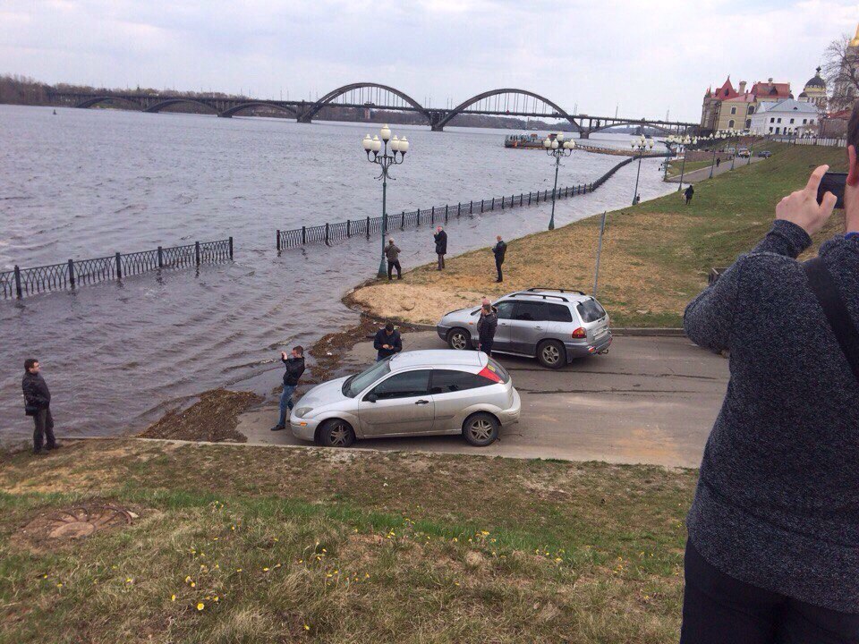 In the Rybinsk reservoir began idle discharge of water - Rybinsk, Rybinsk Reservoir, , Longpost