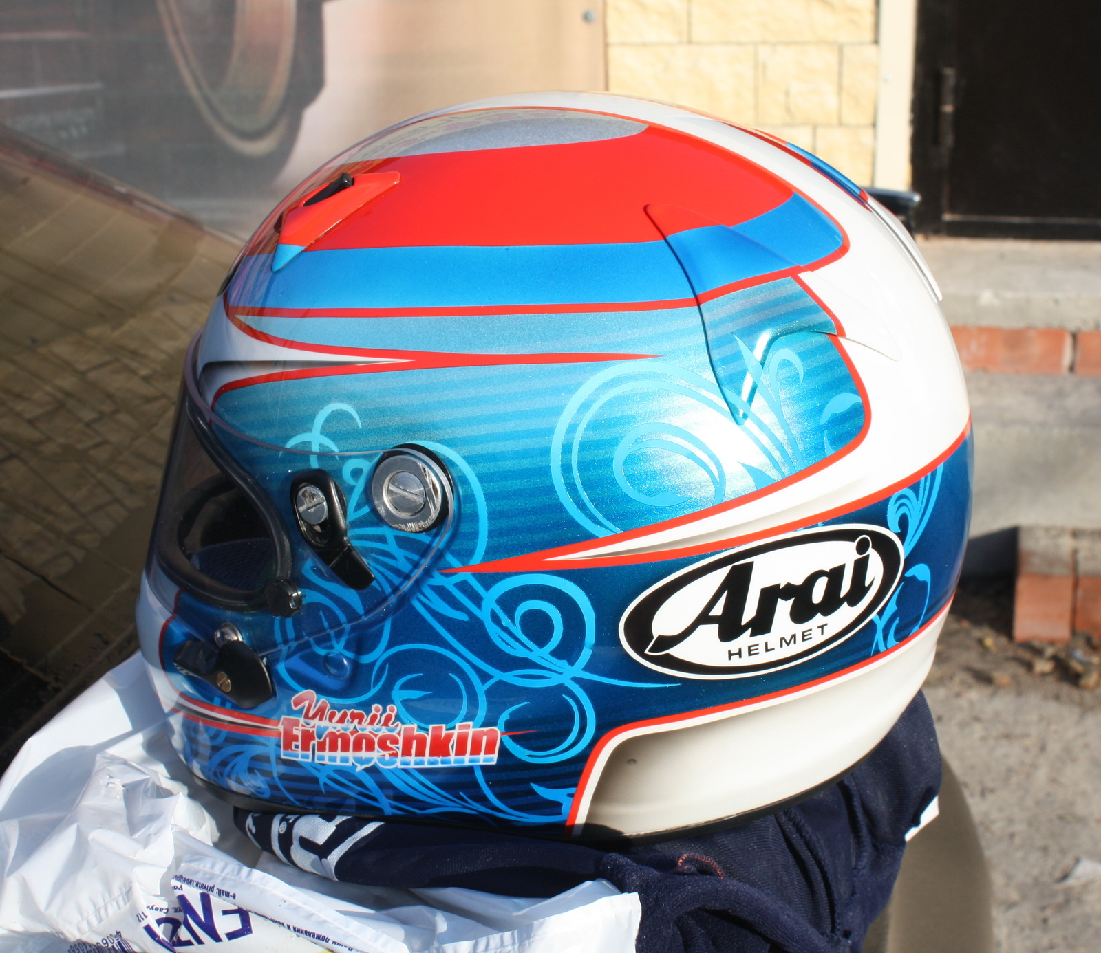 A little (2 helmets but a lot of photos) airbrushing on karting helmets (part 2) - My, Airbrushing, Airbrushing on the helmet, Arai, Karting, Tyumen, Airbrushing72, Tyumenaero, Longpost