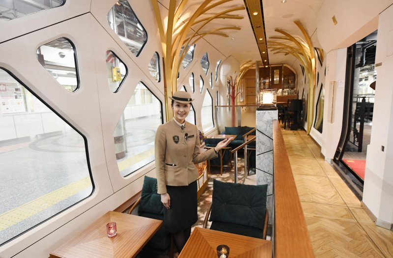 Train Suite Shiki-shima: Boutique Hotel on Wheels - A train, Japan, Hotel, Luhari, , Longpost, Tired of