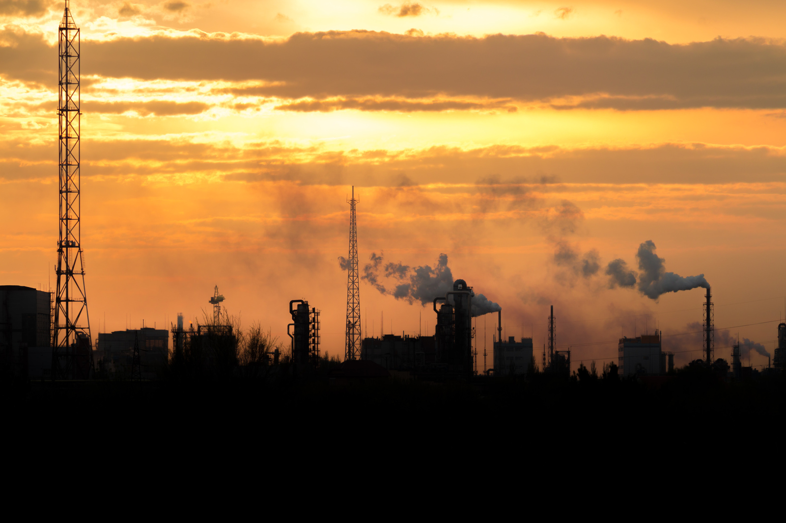 Sunset over the industrial area - My, The photo, Sunset, Tolyatti, Industrial zone, Evening, Canon 650d, 18-135