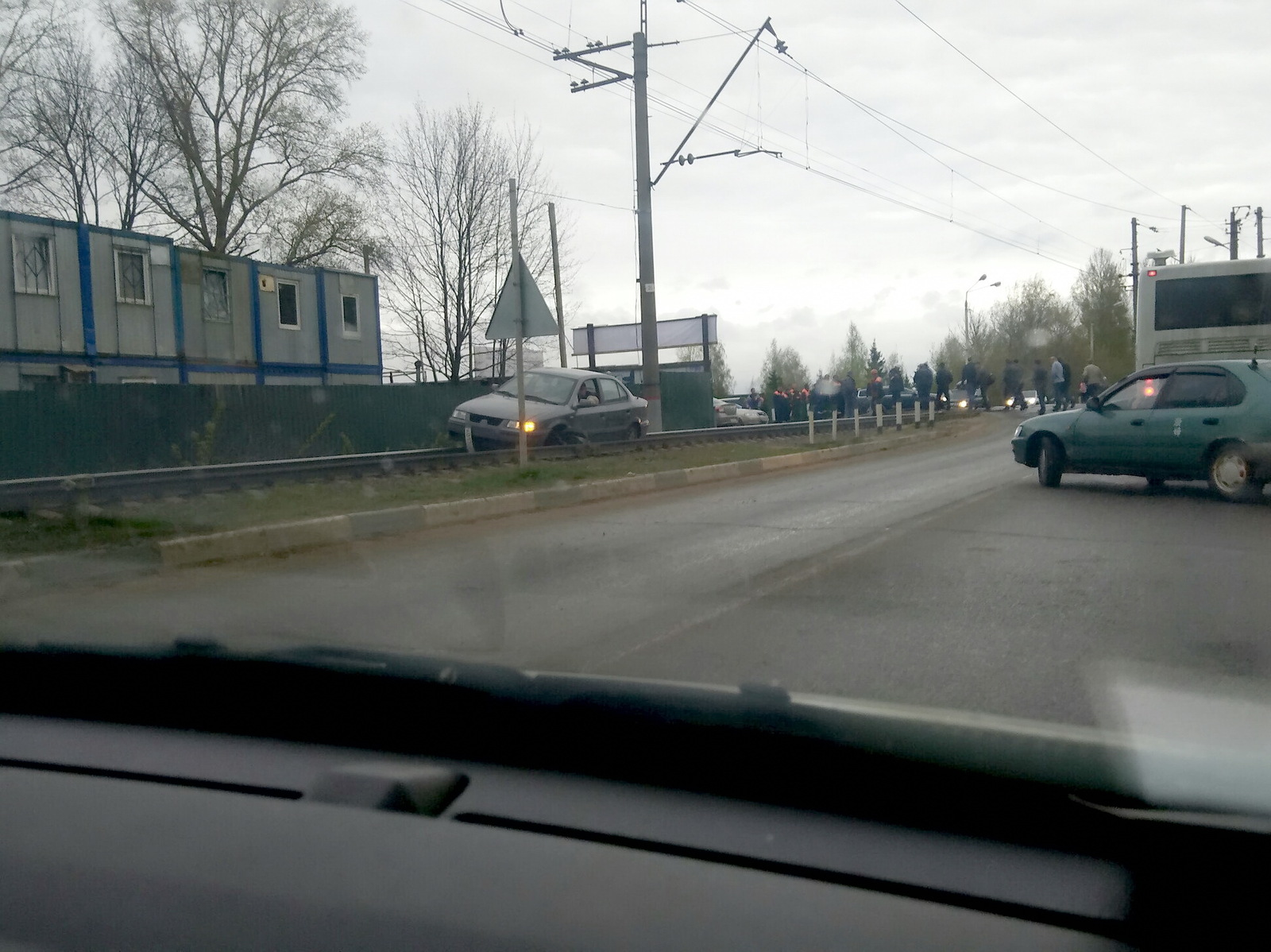 What, how, why? - Stupidity, Car, Railway, Stuck, The photo