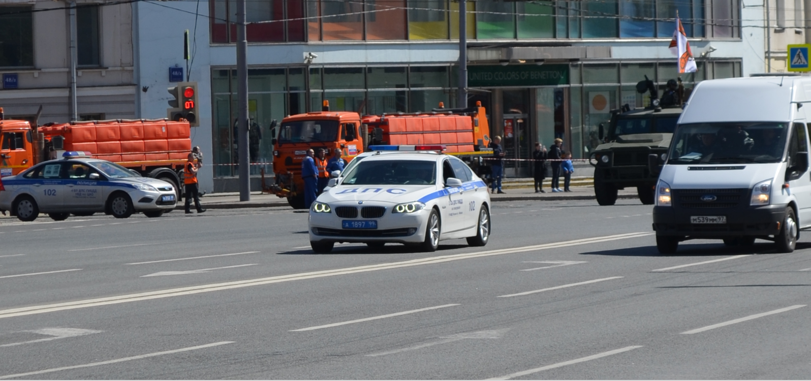 The trophy opens the column - My, Germans, parade rehearsal, Armored vehicles, Bmw