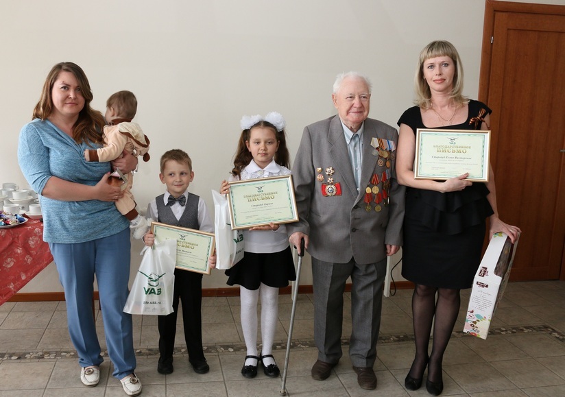 In Ulyanovsk, children dug up the stolen awards of a veteran on the territory of a kindergarten. - news, Ulyanovsk, Reward, May 9, Find, Accident, May 9 - Victory Day