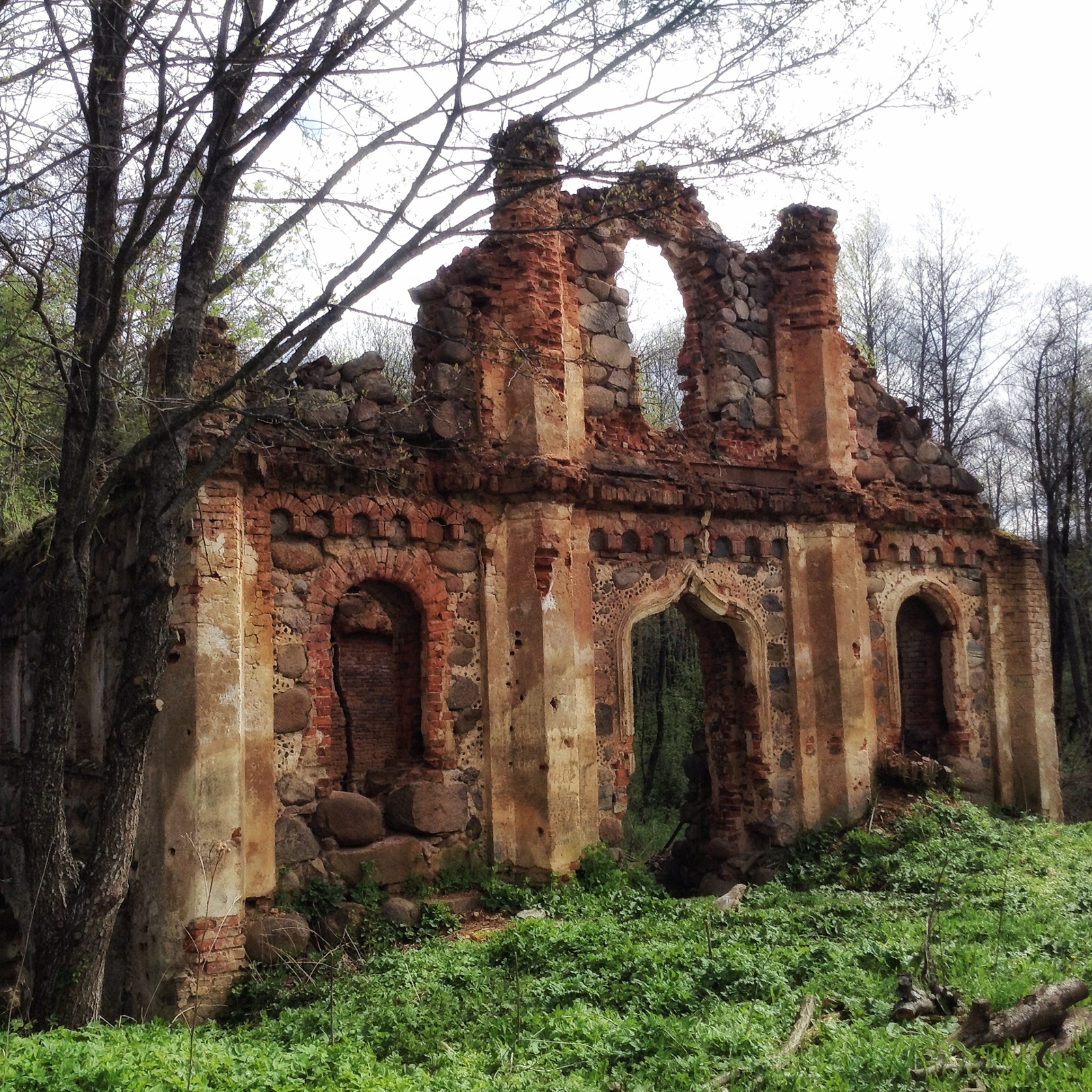 Old mill on the river Isloch - My, Republic of Belarus, Architecture, Ruin, Gothic, It used to be better