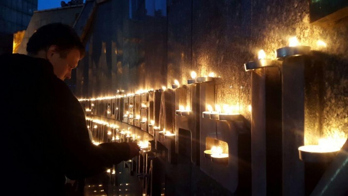 Memorial of Glory in Ust-Kamenogorsk lit up by thousands of lights - Kazakhstan, Ust-Kamenogorsk, May 9, Longpost, May 9 - Victory Day