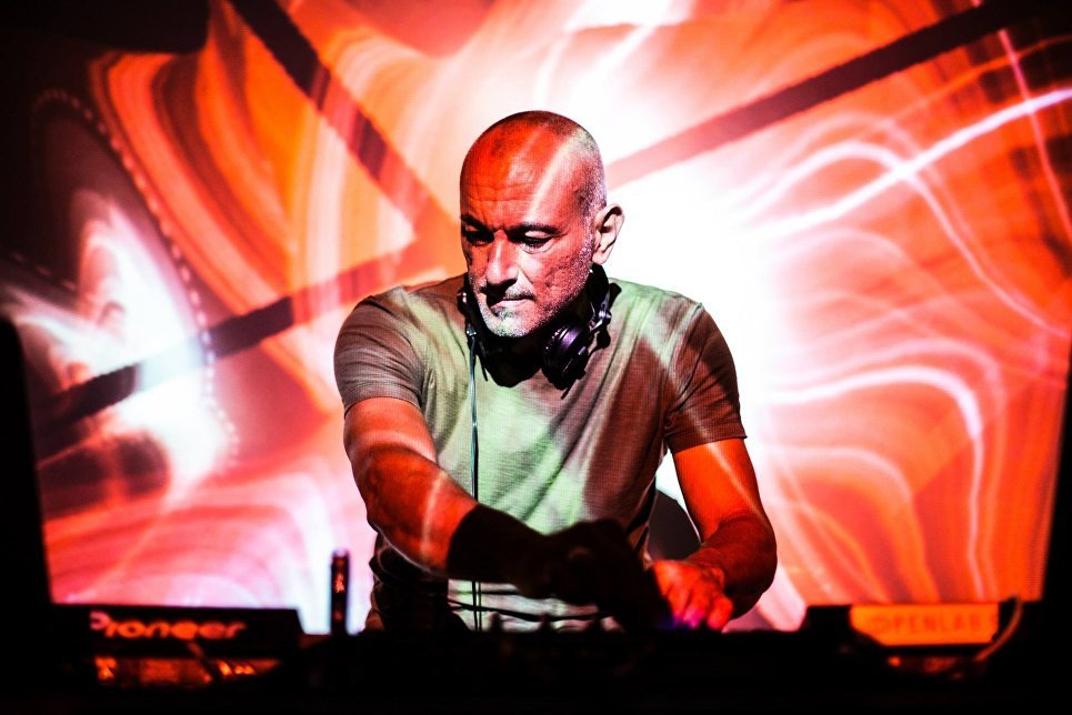 Dream house founder DJ Robert Miles dies - Robert Miles, Dream House, Death, Memory, Video